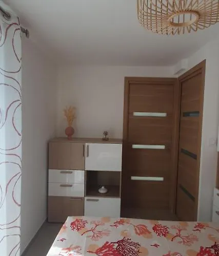 Σπίτι διακοπών Le Petit Vignet Avec Piscine Privee *